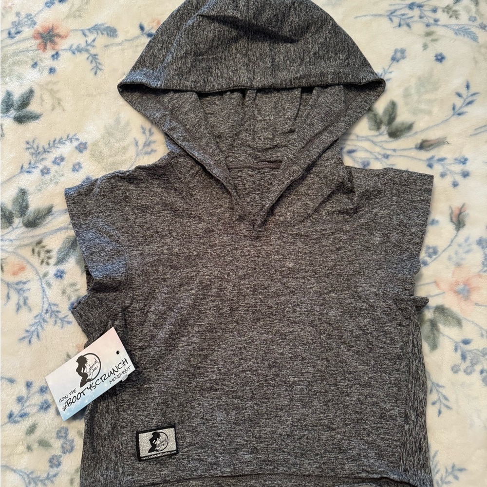 NWT Celestail Bodiez Gray Hooded Crop Top